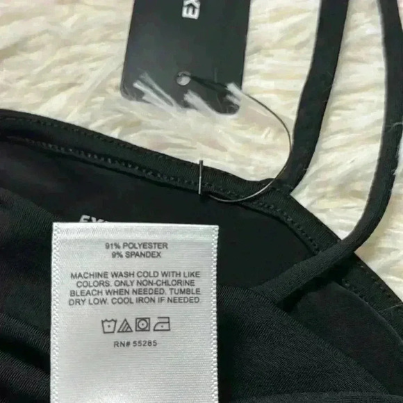 Express Body Contour Compression Square Neck Strappy Cropped Cami - Picture 6 of 6